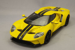 AUTOart Composite Aa72944 1/18 Ford GT 2017 Yellow / Black Stripes - image 1