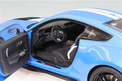 AUTOart Composite Aa73094 1/18 Ford Mustang Shelby GT500 Blue / White Stripes - image 5