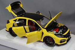 AUTOart Composite Aa73225 1/18 Honda Civic Type R FK8 Limited Edition Sunlight Yellow II - image 4