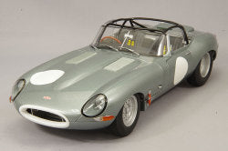 AUTOart Composite Aa73646 1/18 Jaguar Lightweight E-Type Silver - image 1