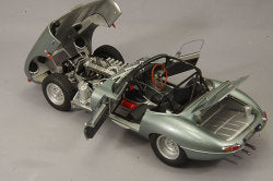 AUTOart Composite Aa73646 1/18 Jaguar Lightweight E-Type Silver - image 5