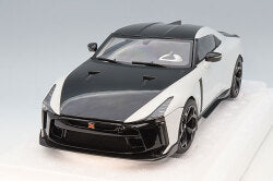 AUTOart Composite Aa77511 1/18 Nissan GT-R50 by Italdesign Metallic White/Black - image 1