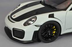 AUTOart Aa78171 Composite 1/18 Porsche 911 (991.2) GT2 RS Weissach Package White/Carbon Black - image 8