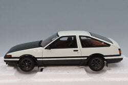 AUTOart Aa78787 Composite 1/18 Toyota Sprinter Trueno (AE86) Initial D "Project D" Final Version (30th ANNIVERSARY) - image 2