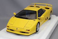 AUTOart Composite Aa79144 1/18 Lamborghini Diablo SE30 Jota Yellow - image 1