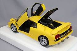 AUTOart Composite Aa79144 1/18 Lamborghini Diablo SE30 Jota Yellow - image 5