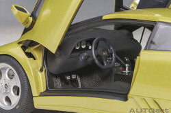 AUTOart Composite Aa79157 1/18 Lamborghini Diablo SE30 GIALLO SPYDER (Metallic Yellow) - image 3