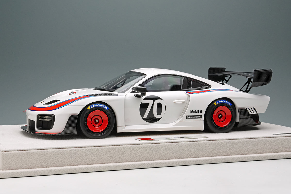 Make Up EIDOLON EML198A 1/18 Porsche 935/19 White / Martini Stripe - image 1