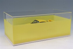Make Up EIDOLON EML213B 1/18 Porsche 911 (993) GT2 Street 1996 Speed Yellow - image 4