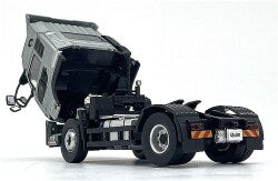 Kyosho KS03939C 1/43 UD Quon GK Nippon Trex Container Semi-Trailer Silver/Brown Container - image 6