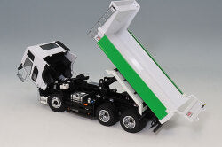 Kyosho KS03940W 1/43 UD Trucks Quon Kyokuto Dump Truck White - image 6