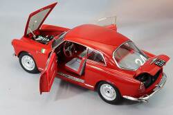 Kyosho KS08957B 1/18 Alfa Romeo Giulietta SV Targa Florio 1958 #24 - image 5