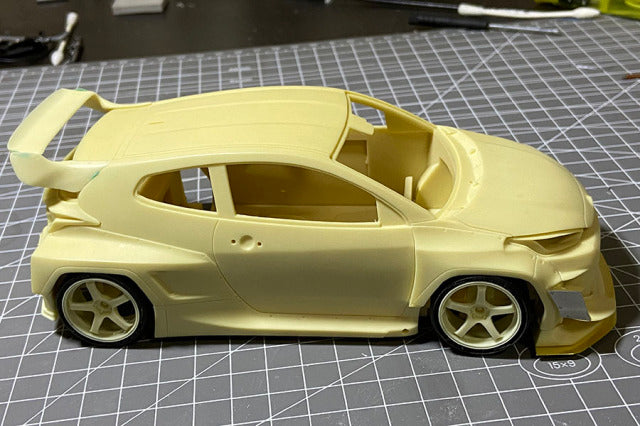 Alpha Model AM02-0057 1/24 ROCKET BUNNY GR Yaris (HKS) Resin Model Kit - image 8