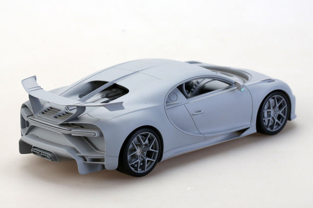 Alpha Model AM02-0082 1/24 Bugatti Chiron Pur Sport Resin Model Kit - image 5