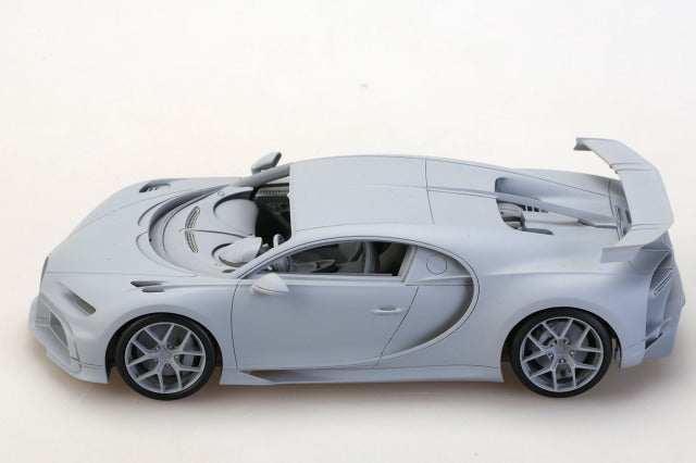 Alpha Model AM02-0082 1/24 Bugatti Chiron Pur Sport Resin Model Kit - image 7