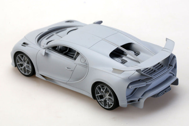 Alpha Model AM02-0082 1/24 Bugatti Chiron Pur Sport Resin Model Kit - image 8