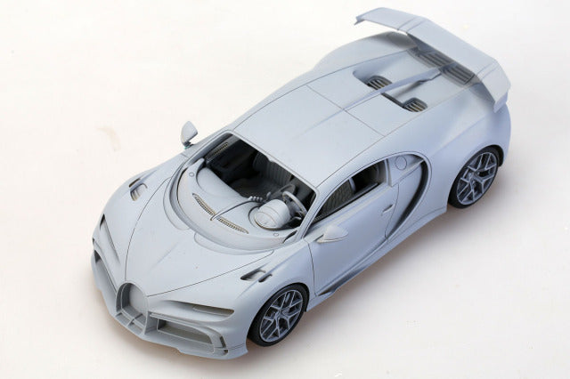 Alpha Model AM02-0082 1/24 Bugatti Chiron Pur Sport Resin Model Kit - image 9