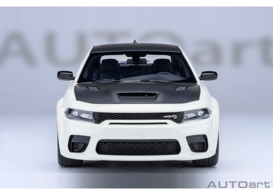 AUTOart 71751 1/18 Dodge Charger SRT Hellcat Redeye Jailbreak Knuckle White / Matte Black - view 06
