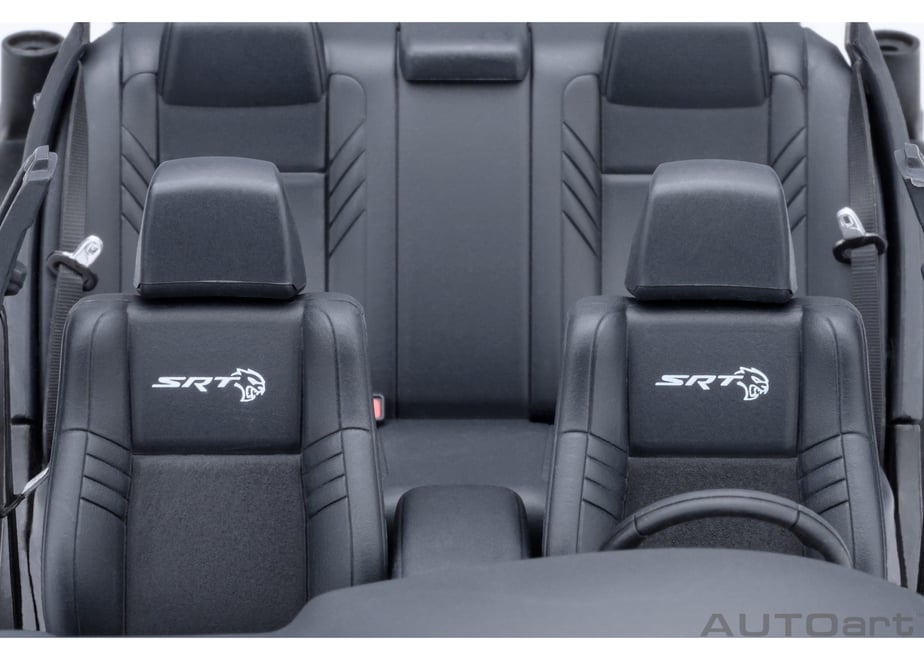 AUTOart 71751 1/18 Dodge Charger SRT Hellcat Redeye Jailbreak Knuckle White / Matte Black - view 16