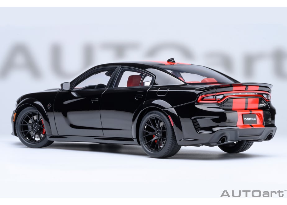AUTOart 71754 1/18 Dodge Charger SRT Hellcat Redeye Jailbreak Pitch Black / Orange Stripes - view 03