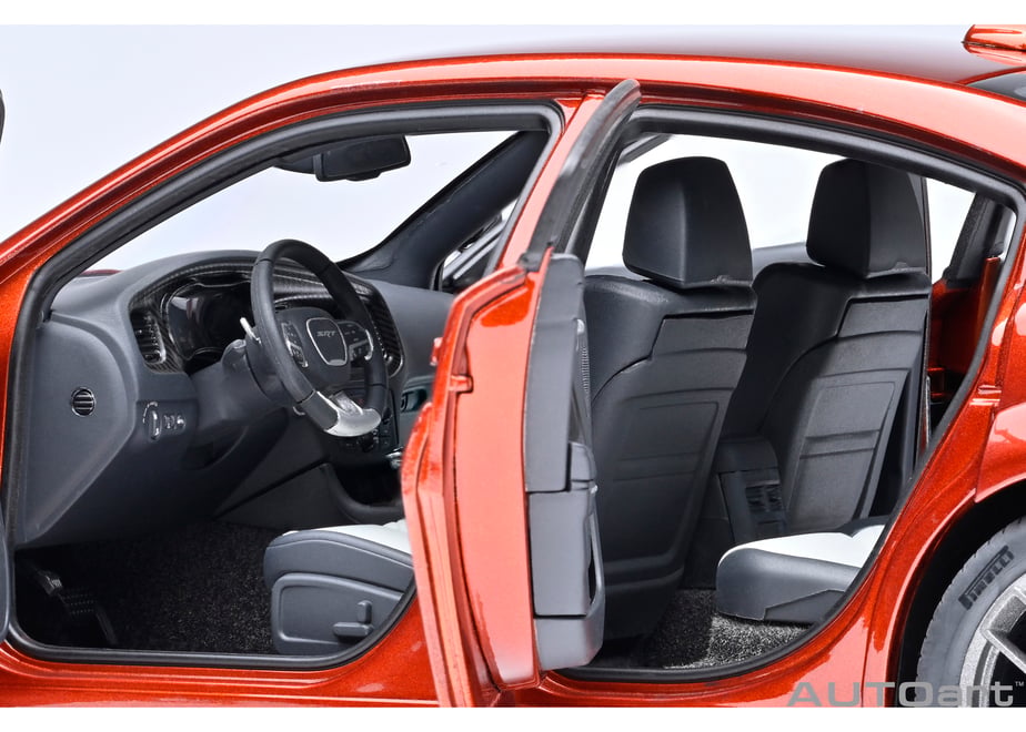 AUTOart 71755 1/18 Dodge Charger SRT Hellcat Redeye Jailbreak Sinamon Stick Metallic Orange - view 10