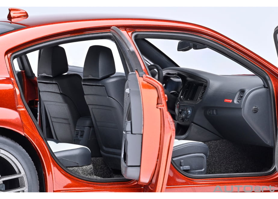 AUTOart 71755 1/18 Dodge Charger SRT Hellcat Redeye Jailbreak Sinamon Stick Metallic Orange - view 11
