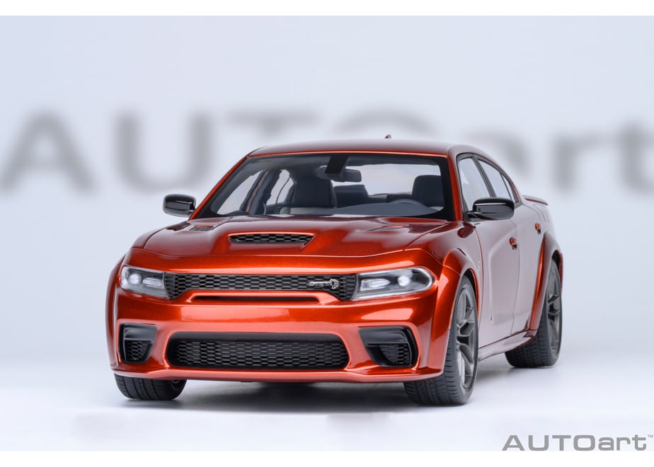 AUTOart 71755 1/18 Dodge Charger SRT Hellcat Redeye Jailbreak Sinamon Stick Metallic Orange - view 20