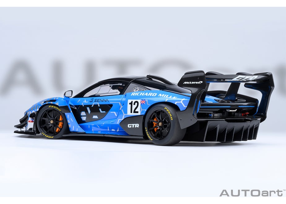 AUTOart 81955 1/18 McLaren Senna GTR Presentation Car #12 - view 03