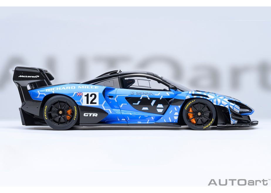 AUTOart 81955 1/18 McLaren Senna GTR Presentation Car #12 - view 05