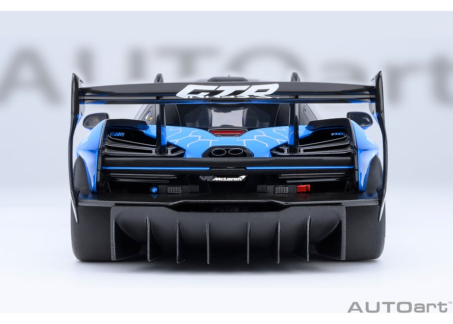 AUTOart 81955 1/18 McLaren Senna GTR Presentation Car #12 - view 07