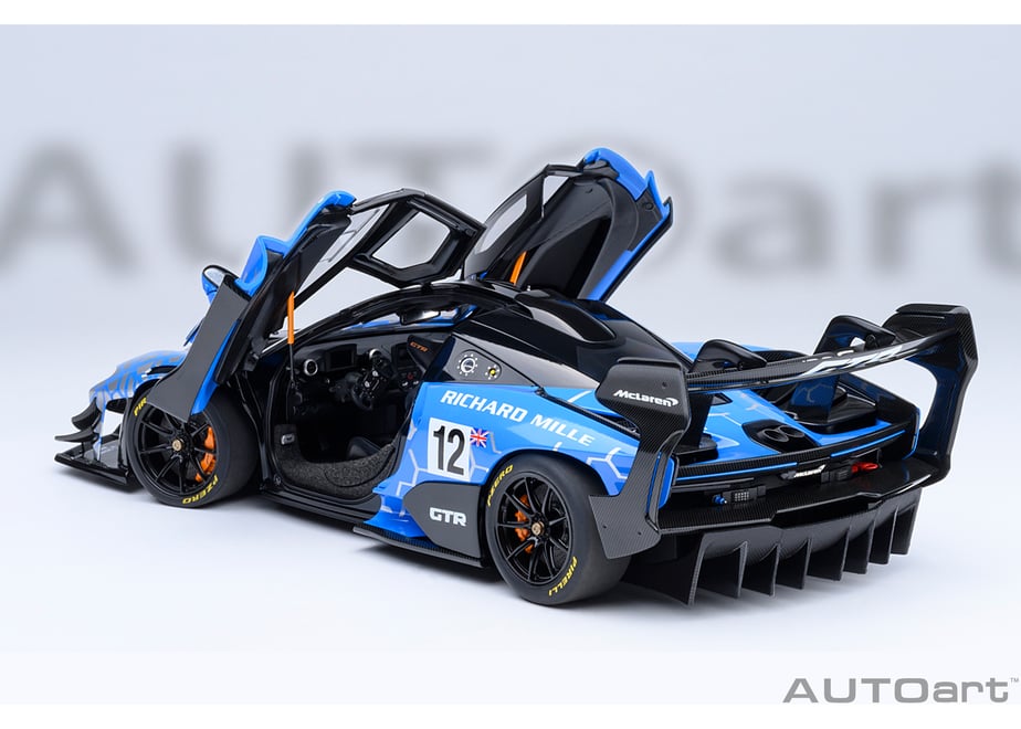 AUTOart 81955 1/18 McLaren Senna GTR Presentation Car #12 - view 14