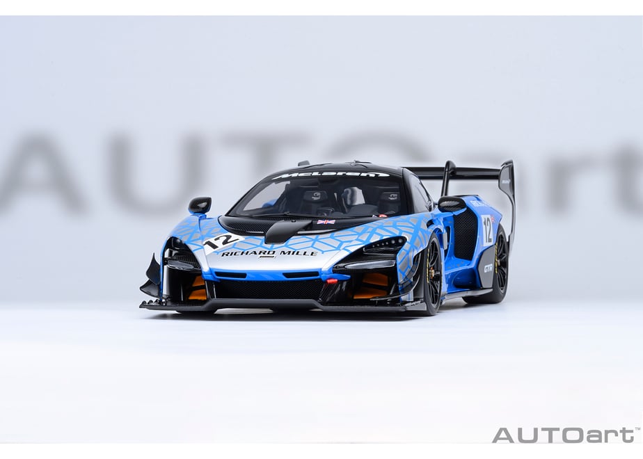 AUTOart 81955 1/18 McLaren Senna GTR Presentation Car #12 - view 17