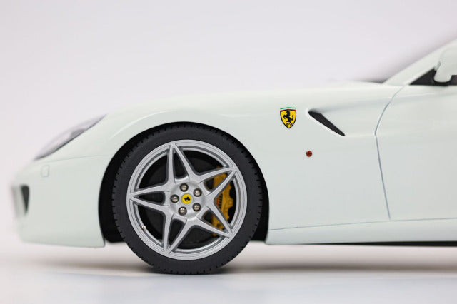 BBR Models BBR1871EV 1/18 Ferrari 599 GTB Fiorano 2006 Automatic Gear Avus White -Cuoio Color Interior (with Display Case) - image 6