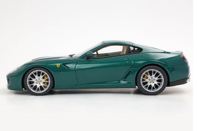 BBR Models BBR1871GV 1/18 Ferrari 599 GTB Fiorano 2006 Automatic Gear Verde Pino - Green & Cream interior (with Display Case) - image 4