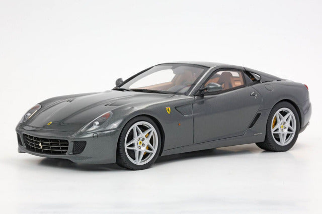 BBR Models BBR1872B1V 1/18 Ferrari 599 GTB Fiorano 2006 Manual Gear Gurigio Silverstone - Cuoio Color Interior (with Display Case) - image 3