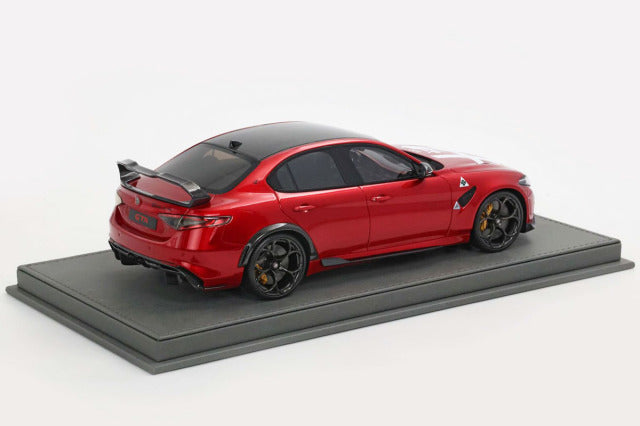 BBR Models BBRC1851AR-25 1/18 Alfa Romeo Giulia GTA Rosso GTA with Rear Spoiler Limited 20pcs (with Display Case) - image 2