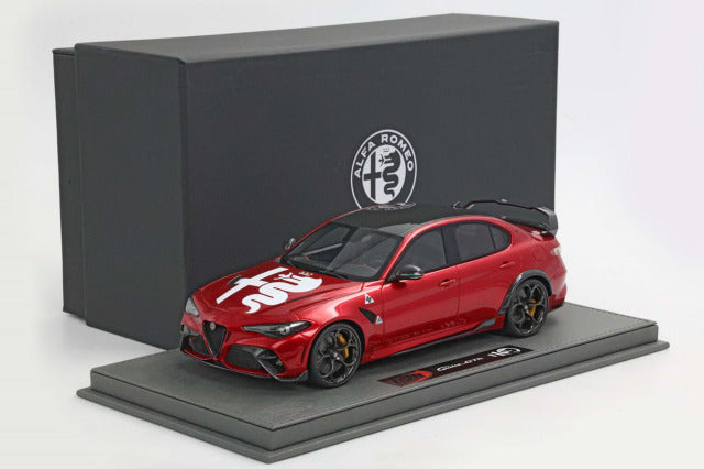BBR Models BBRC1851AR-25 1/18 Alfa Romeo Giulia GTA Rosso GTA with Rear Spoiler Limited 20pcs (with Display Case) - image 6
