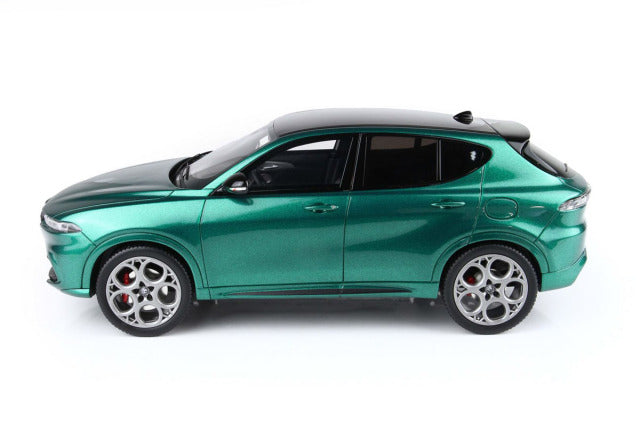 BBR Models BBRC1858BV 1/18 Alfa Romeo Tonale Tributo Verde Montreal Limited 52pcs (with Display Case) - image 4