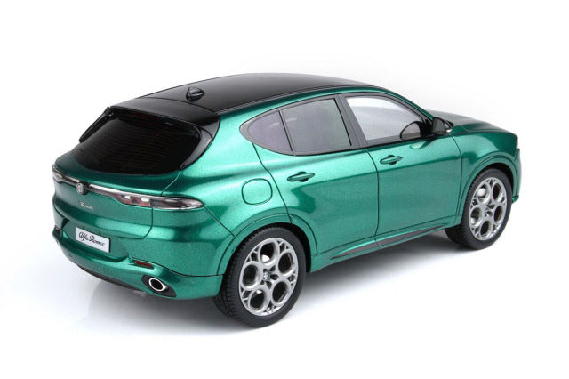 BBR Models BBRC1858BV 1/18 Alfa Romeo Tonale Tributo Verde Montreal Limited 52pcs (with Display Case) - image 5