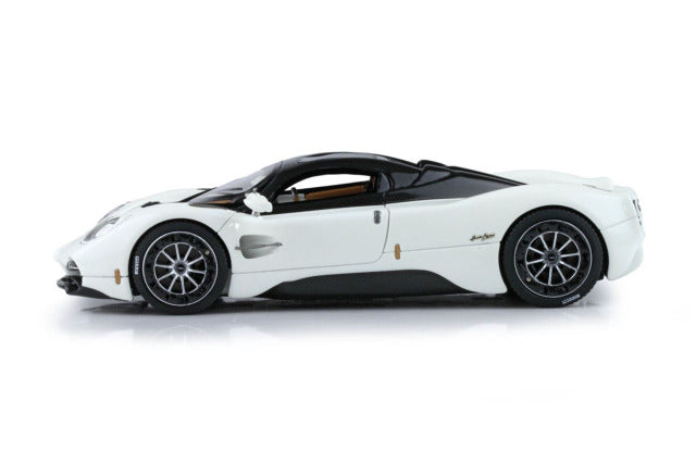 BBR Models BBRC274A 1/43 Pagani Utopia Pearl White Limited 48pcs - image 4