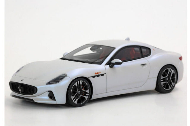 BBR Models BBRC298D 1/43 Maserati Granturismo Folgore 2023 Bianco Audace Limited 48pcs - image 3