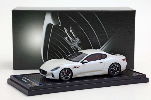BBR Models BBRC298D 1/43 Maserati Granturismo Folgore 2023 Bianco Audace Limited 48pcs - image 6