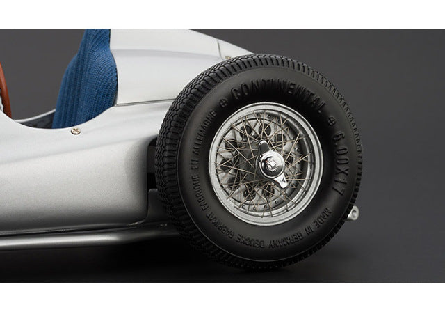 CMC M018 1/18 Mercedes-Benz W165 1939 - image 4