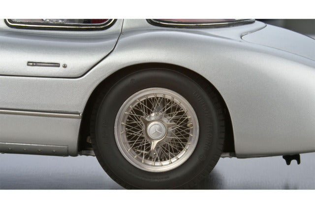 CMC M076 1/18 Mercedes-Benz 300 SLR Coupe 1955 Red interior - image 10