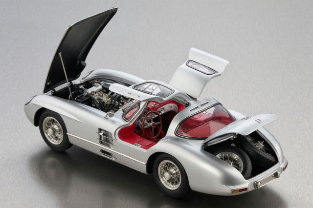 CMC M076 1/18 Mercedes-Benz 300 SLR Coupe 1955 Red interior - image 6