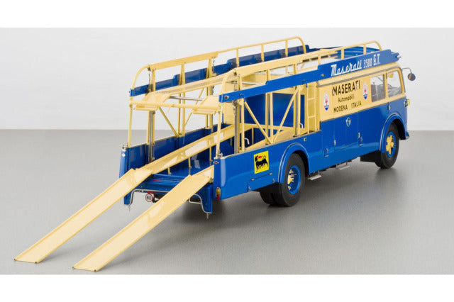 CMC M-097 1/18 Maserati Renntransporter Fiat 642 RN2 Bartoletti 1957 - image 3