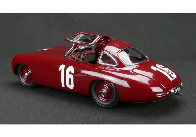 CMC M160 1/18 Mercedes-Benz 300SL Great Price of Bern 1952 #16 Red - image 3
