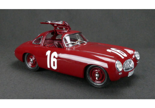 CMC M160 1/18 Mercedes-Benz 300SL Great Price of Bern 1952 #16 Red - image 4
