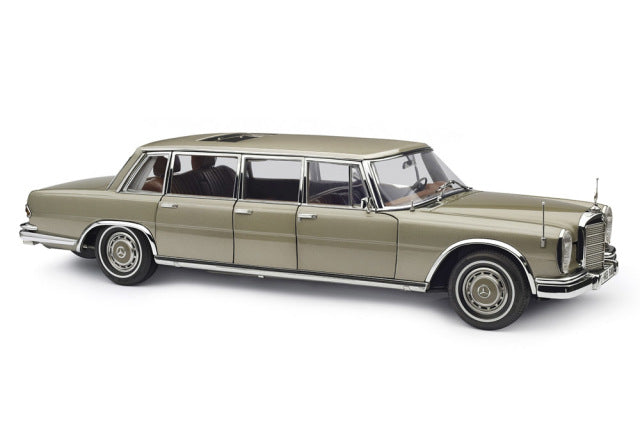 CMC M204 1/18 Mercedes-Benz (W100) 6-door Pullman with sunroof - image 1