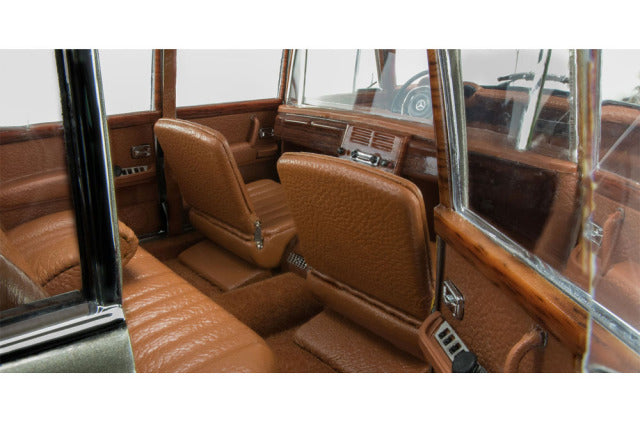 CMC M204 1/18 Mercedes-Benz (W100) 6-door Pullman with sunroof - image 5